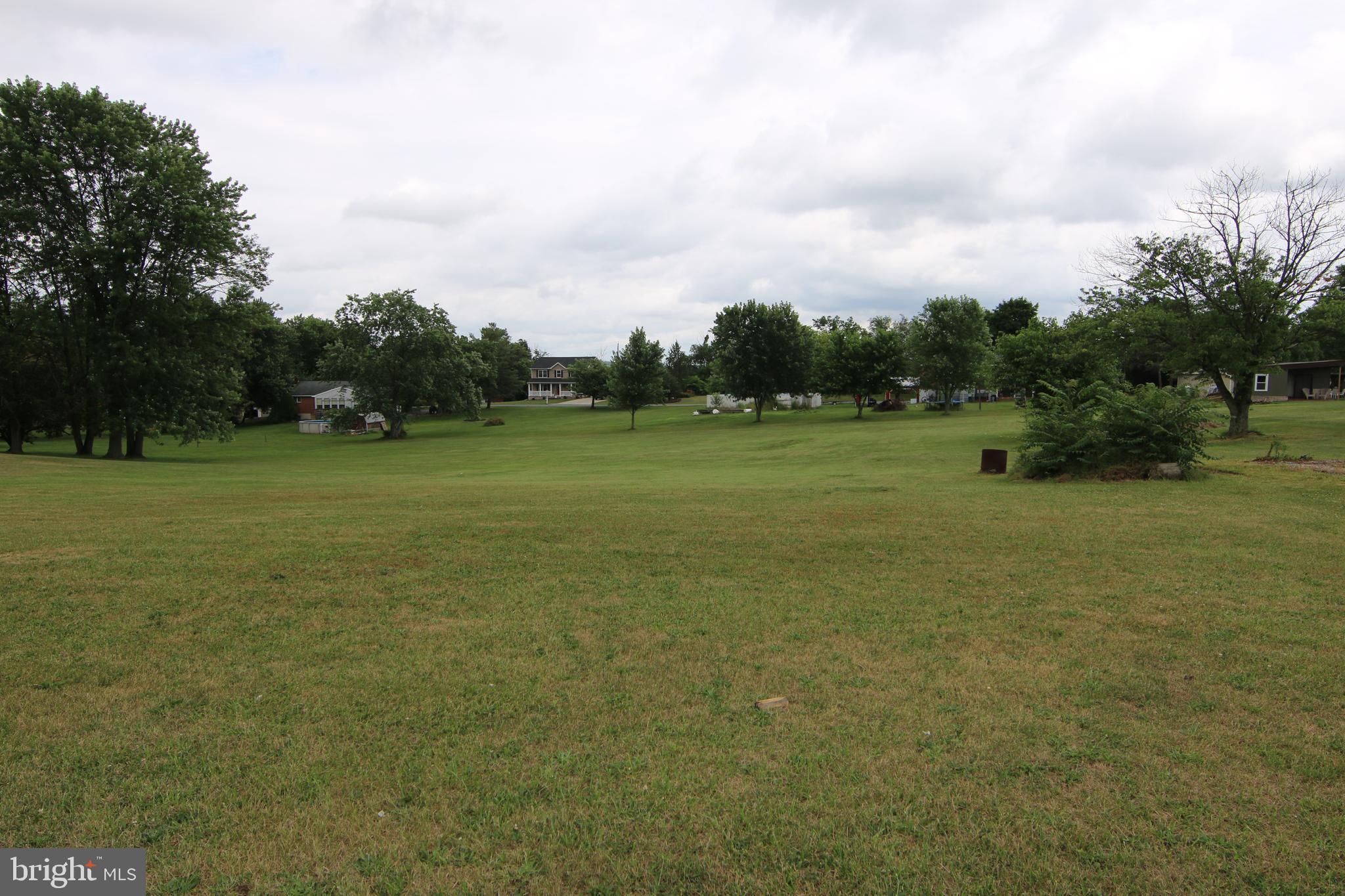 935 Thistle Road Elizabethtown, PA 17022 - Photo 8 of 9 Gallery Image 8