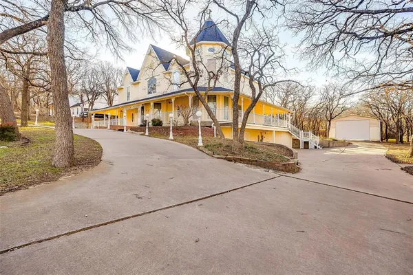 $1,100,000 | 410 Beverly Street, Keller, TX 76248