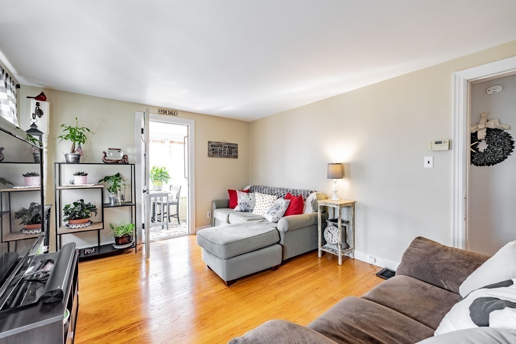 100 Gillette Circle Springfield, MA 01118 - Photo 8 of 22