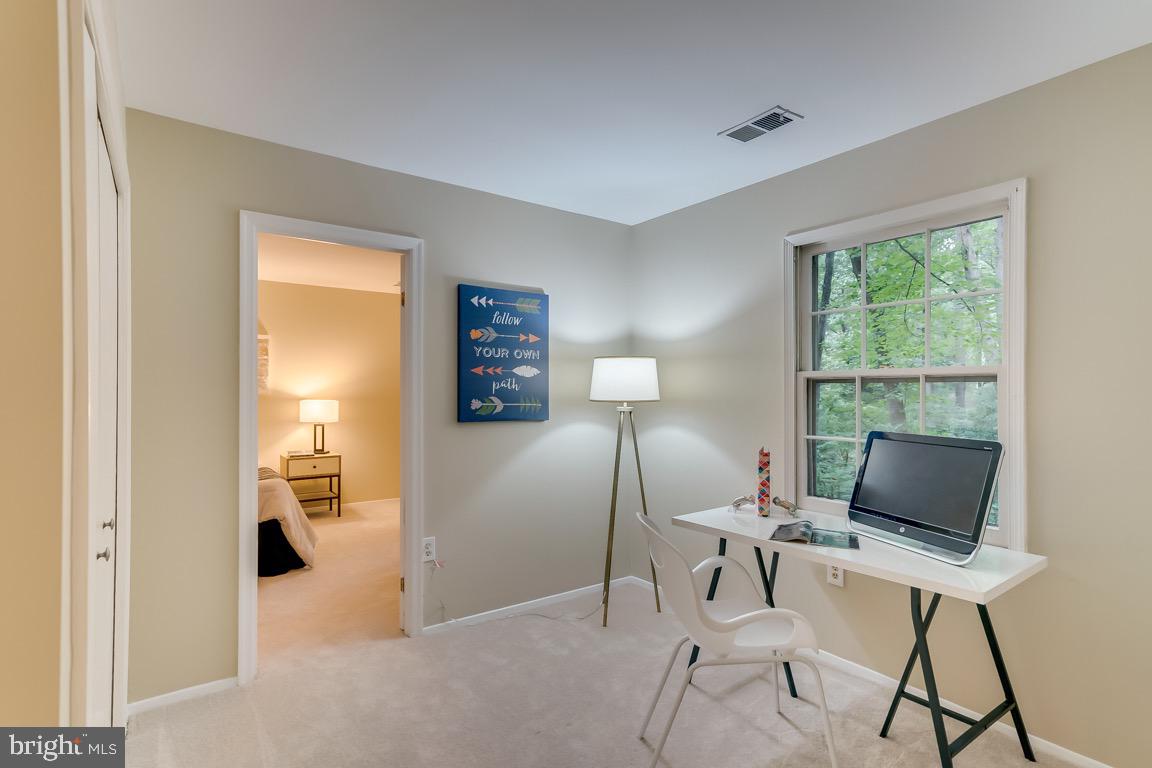 11621 Ayreshire Road Oakton, VA 22124 - Photo 22 of 31 Bedroom two/office