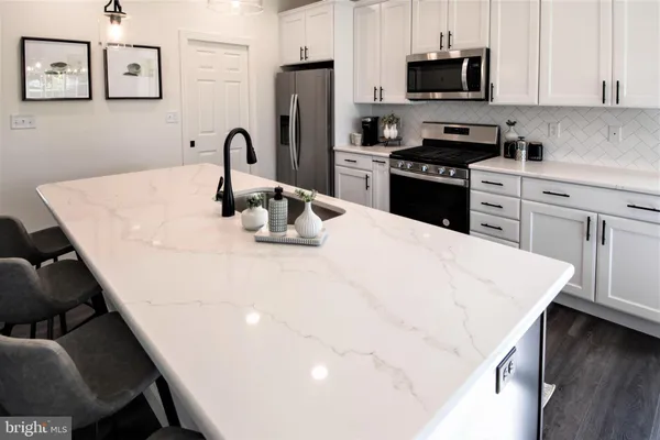 $443,900 | 2 Lavender Lane, Lebanon, PA 17042