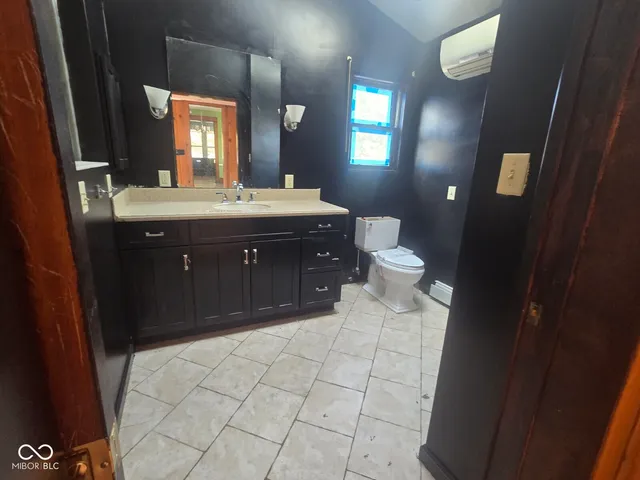 $117,000 | 1617 South 5th Street, Terre Haute, IN 47802