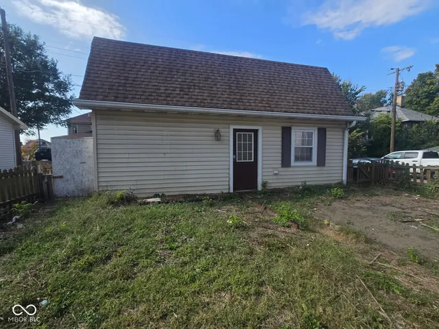 $117,000 | 1617 South 5th Street, Terre Haute, IN 47802