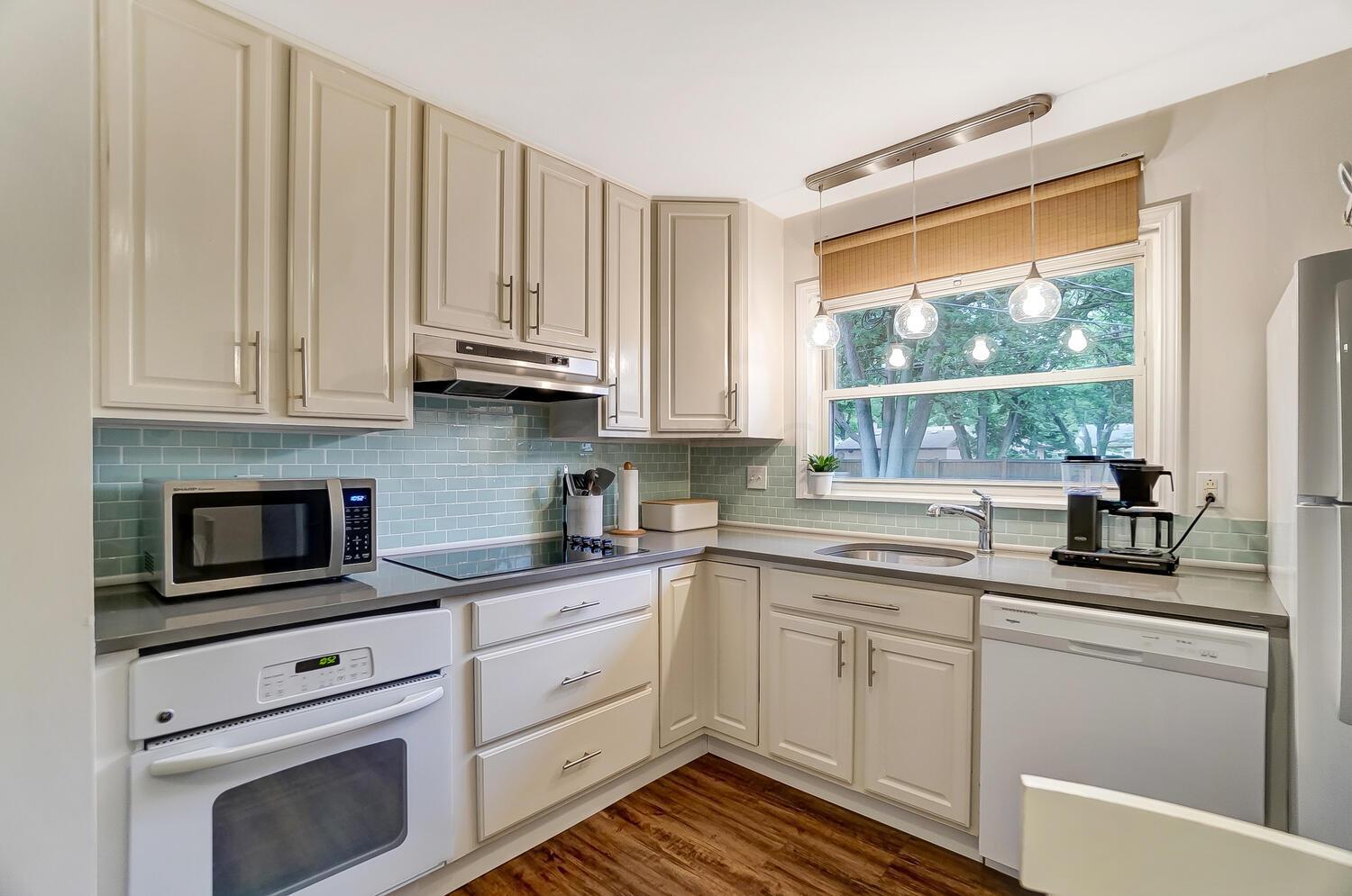 5671 Norcross Road Columbus, OH 43229 - Photo 11 of 39 Gallery Image 11