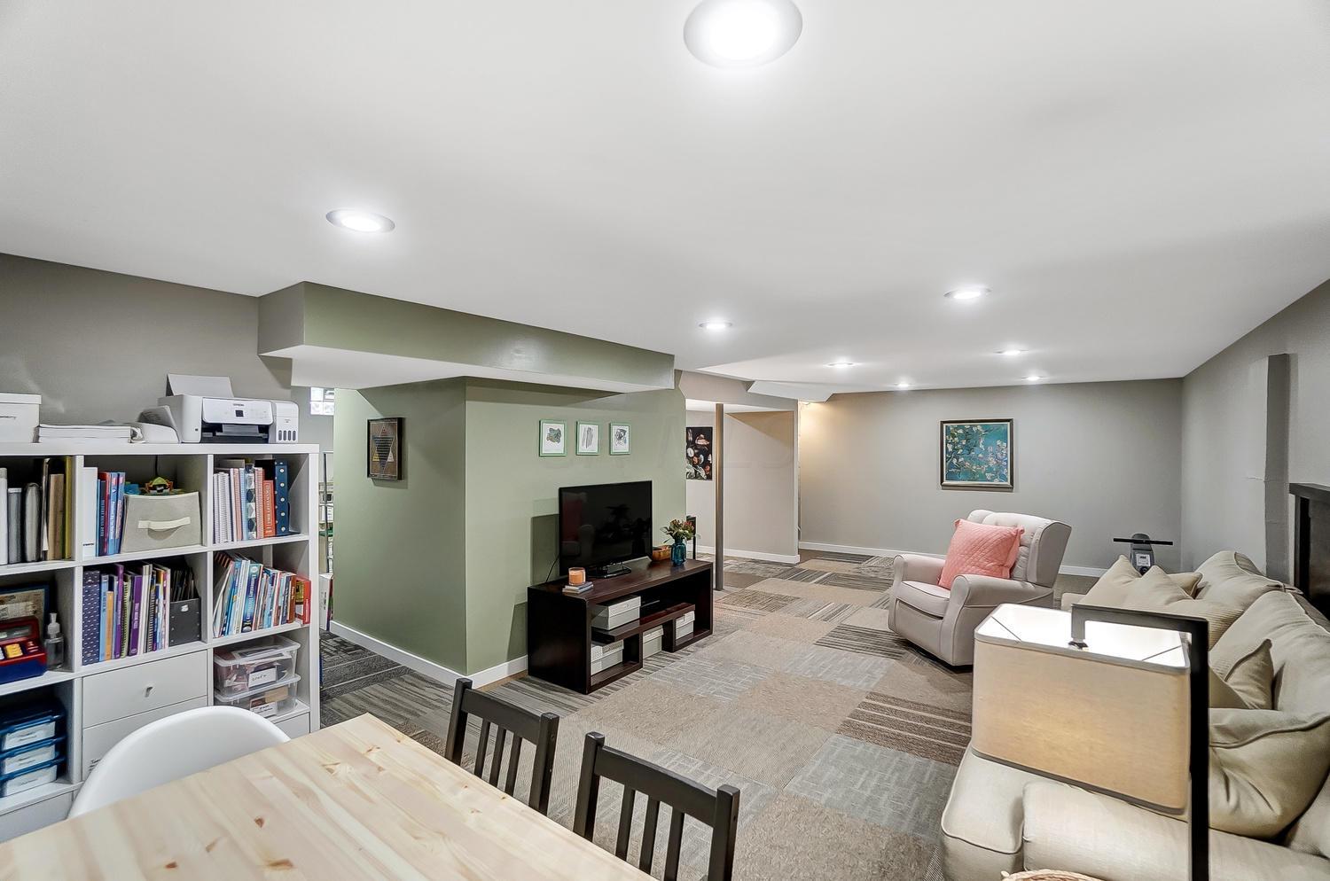 5671 Norcross Road Columbus, OH 43229 - Photo 28 of 39 Gallery Image 28