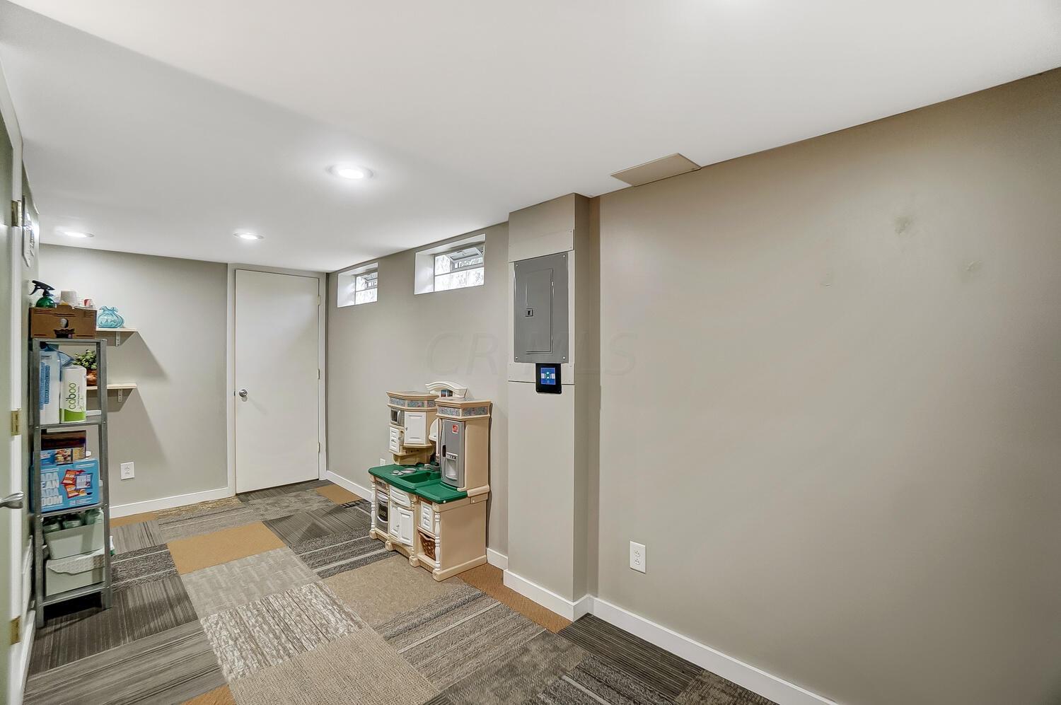 5671 Norcross Road Columbus, OH 43229 - Photo 30 of 39 Gallery Image 30