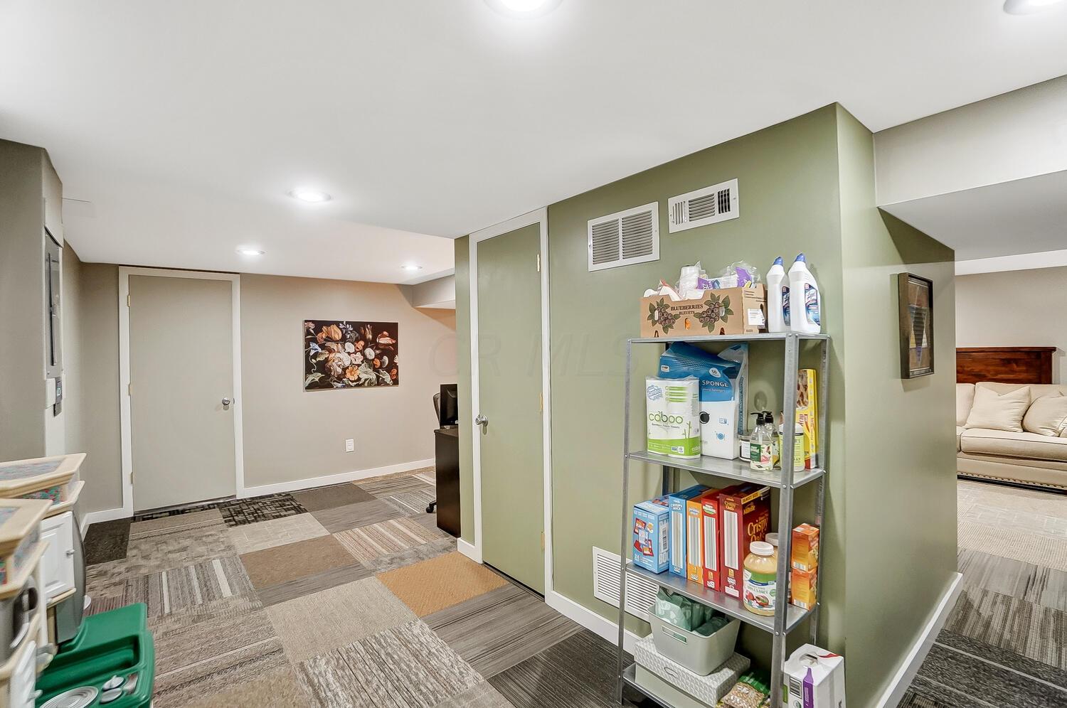 5671 Norcross Road Columbus, OH 43229 - Photo 31 of 39 Gallery Image 31