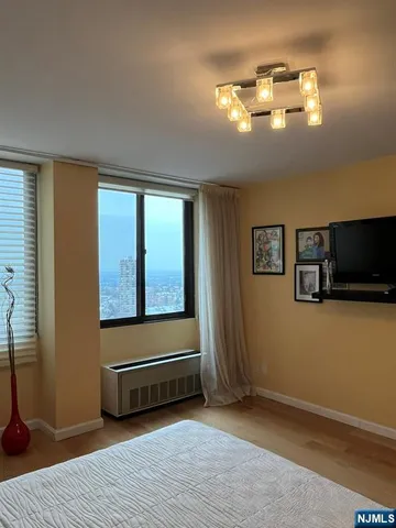 $3,650 | 300 Winston Drive, Unit 2301, Cliffside Park, NJ 07010
