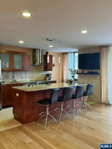 $3,650 | 300 Winston Drive, Unit 2301, Cliffside Park, NJ 07010