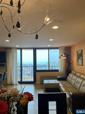 $3,650 | 300 Winston Drive, Unit 2301, Cliffside Park, NJ 07010