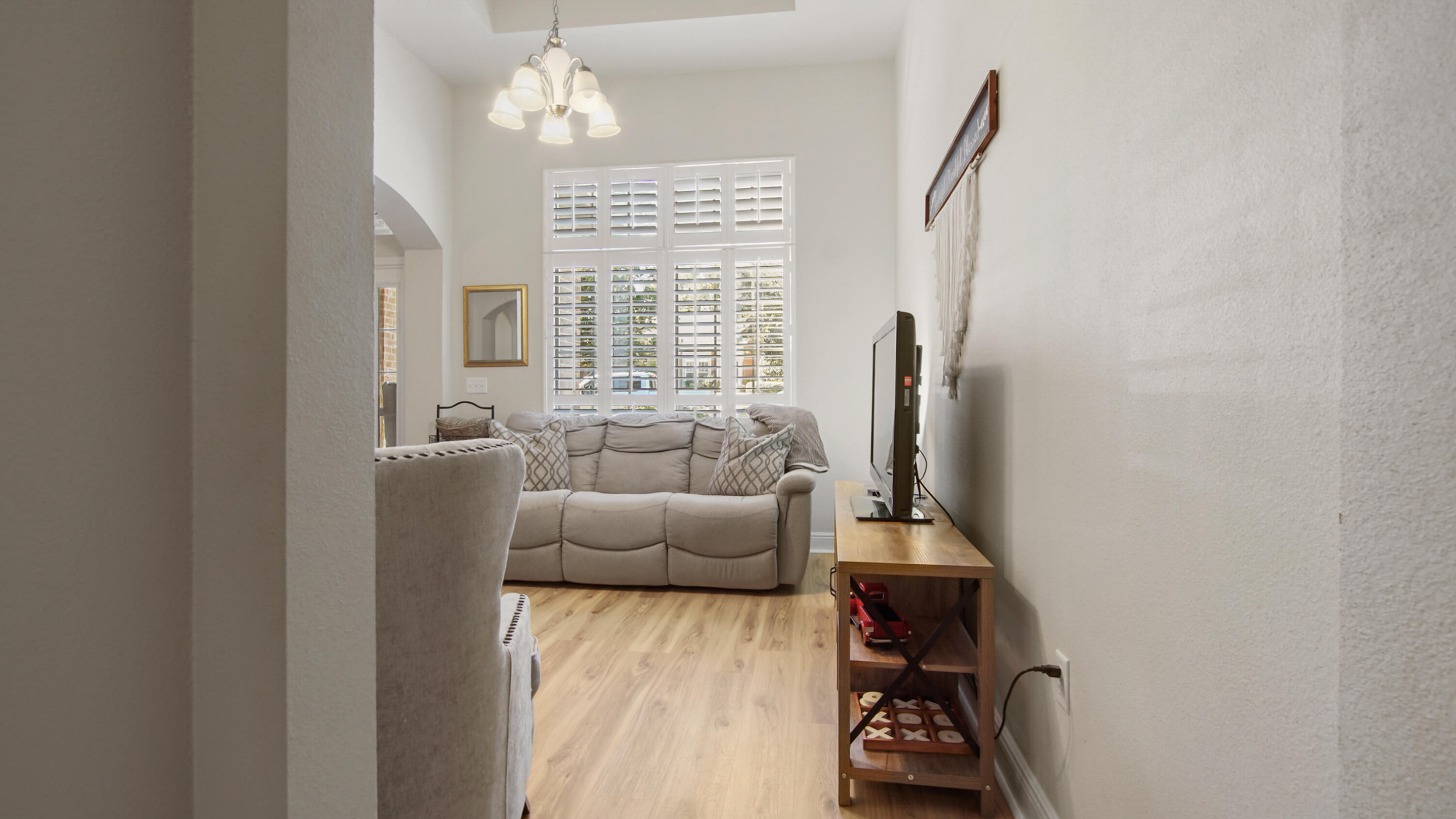 446 Mango Lane Freeport, FL 32439 - Photo 22 of 73 a living room with furniture and a window
