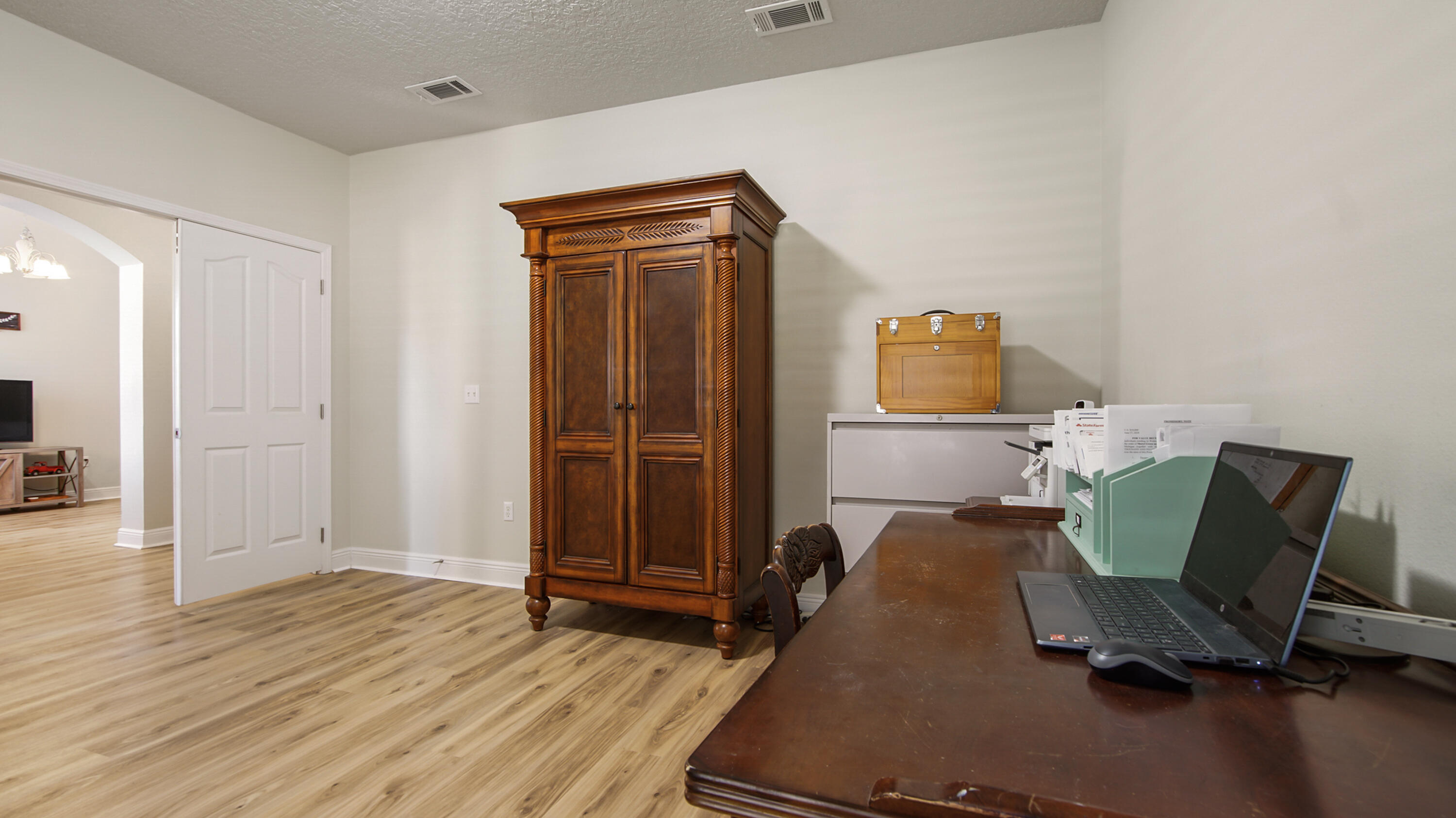 446 Mango Lane Freeport, FL 32439 - Photo 23 of 73 Dedicated front office
