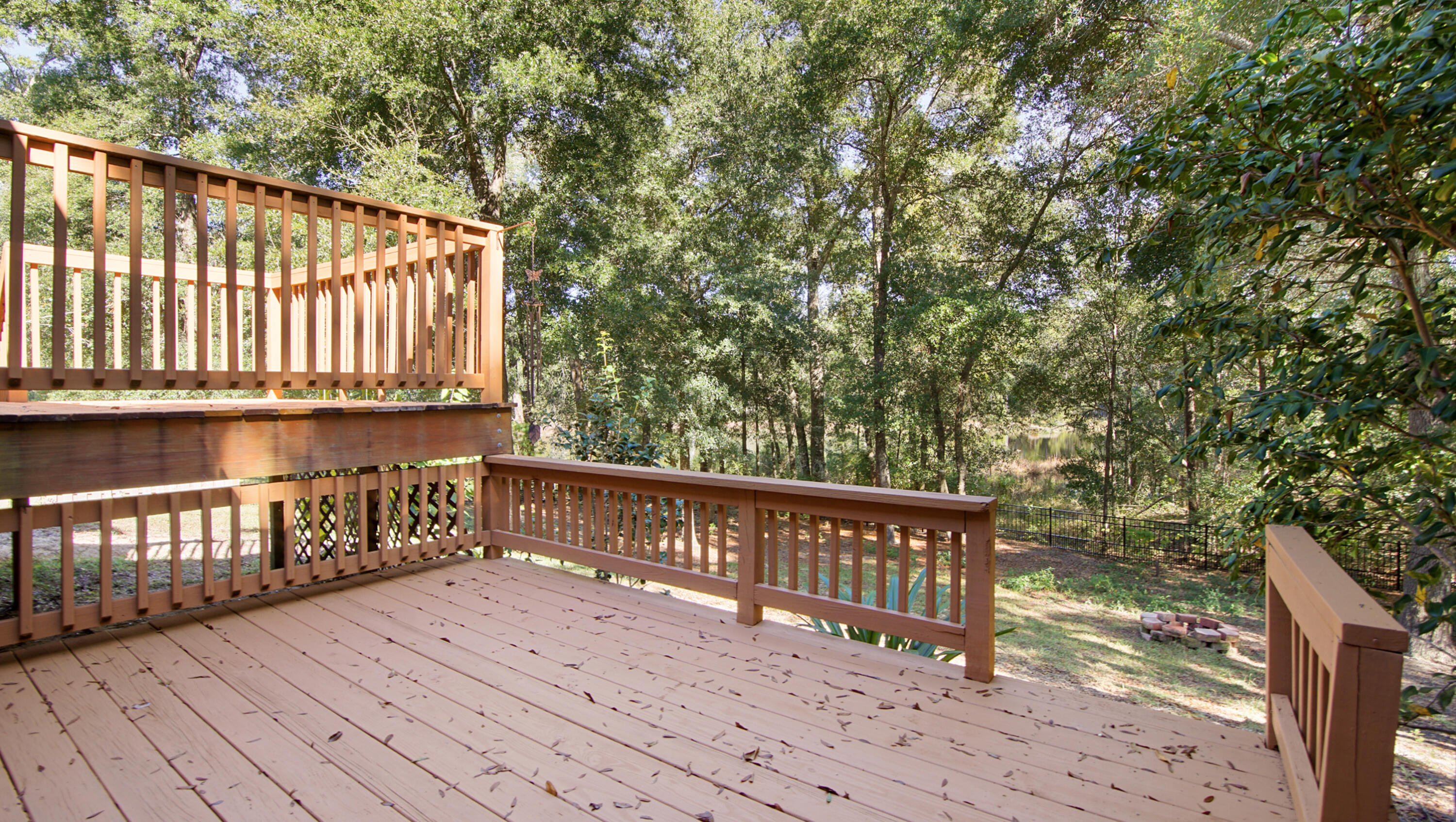 446 Mango Lane Freeport, FL 32439 - Photo 27 of 73 Deck