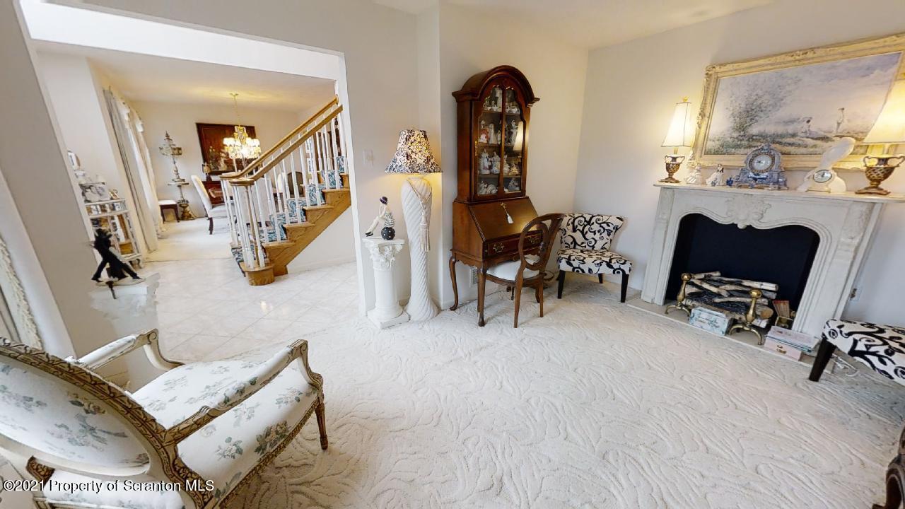 1355 Oak Drive Shavertown, PA 18708 - Photo 4 of 32 a livingroom with furniture and a workspace