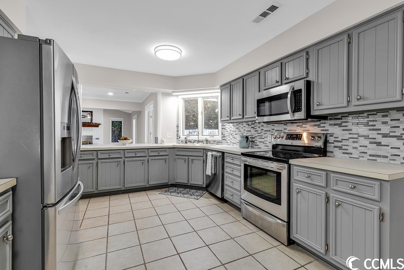 888 Kittiwake Lane Murrells Inlet, SC 29576 - Photo 14 of 29 Gallery Image 14