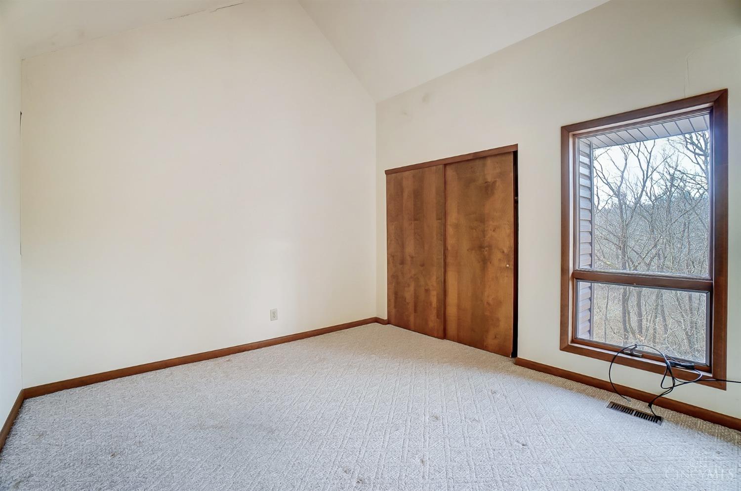 2923 Kleeman Road Cincinnati, OH 45211 - Photo 21 of 36
