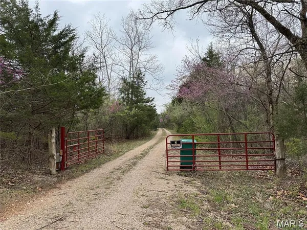 $599,900 | 10330 Bottom Diggins Road, Cadet, MO 63630