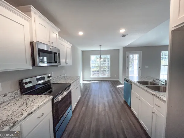 $1,775 | 354 South Bridgeport Drive, Statesboro, GA 30461