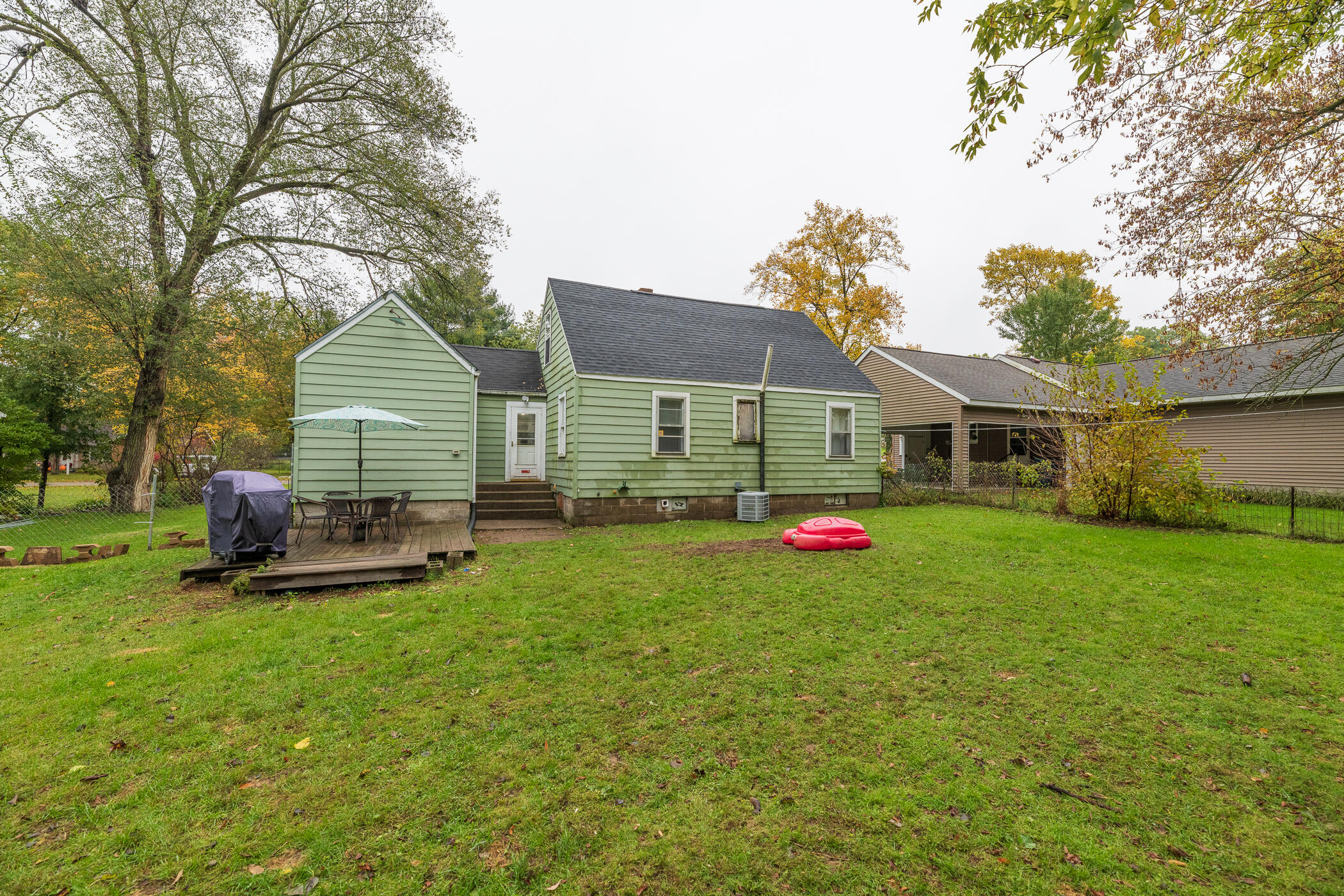 425 Douglas Drive Decatur, MI 49045 - Photo 18 of 20 425 Douglas-36