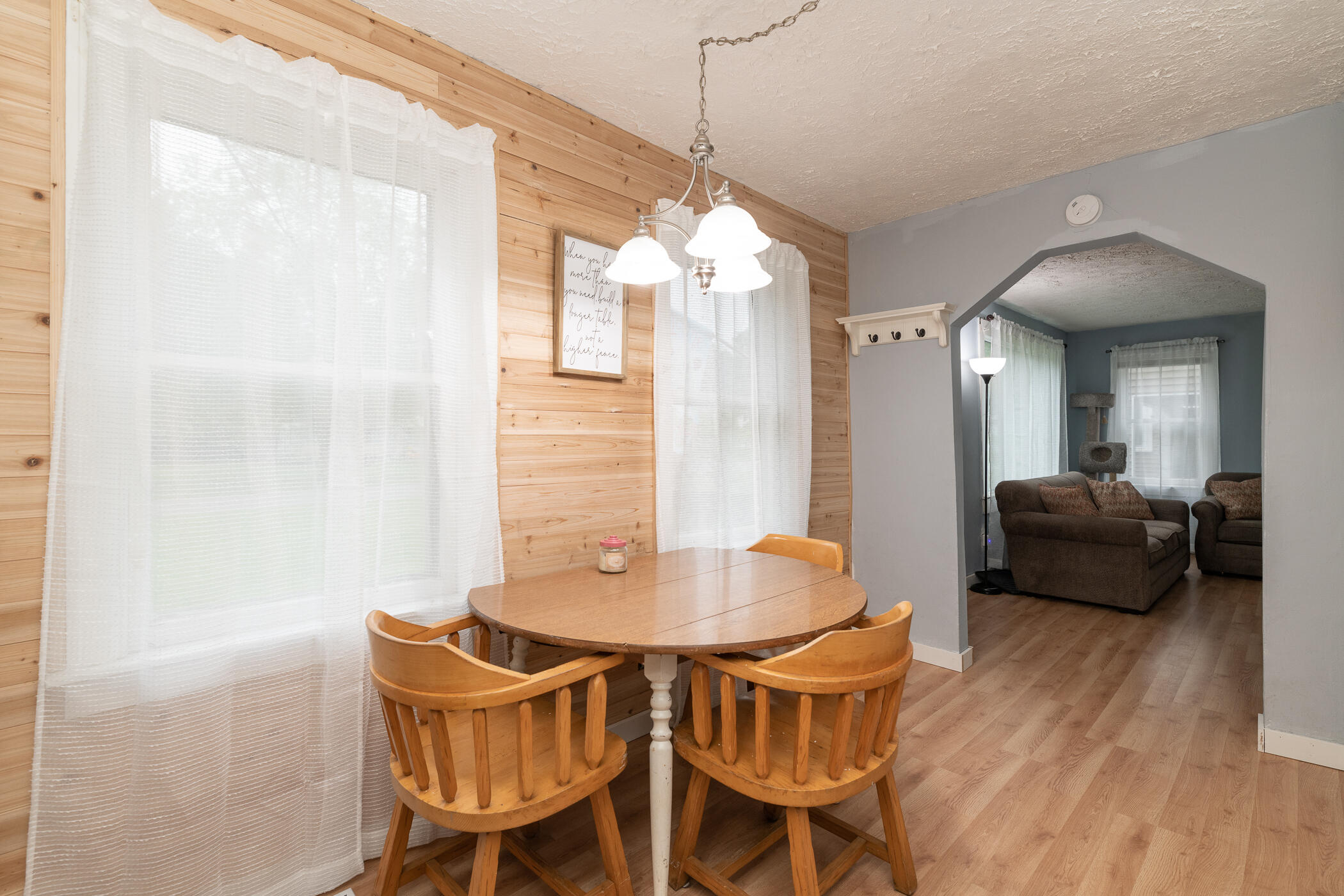 425 Douglas Drive Decatur, MI 49045 - Photo 6 of 20 425 Douglas-20