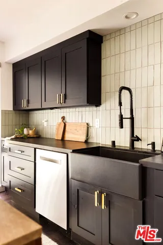 $799,000 | 8513 Cashio Street, Unit 101, Los Angeles, CA 90035