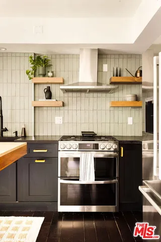 $799,000 | 8513 Cashio Street, Unit 101, Los Angeles, CA 90035