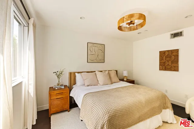 $799,000 | 8513 Cashio Street, Unit 101, Los Angeles, CA 90035