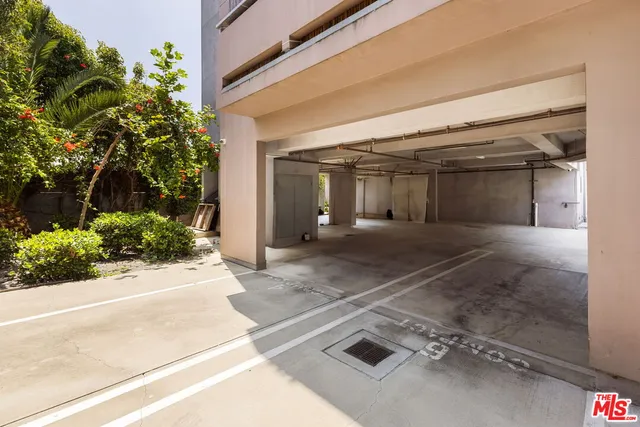 $799,000 | 8513 Cashio Street, Unit 101, Los Angeles, CA 90035