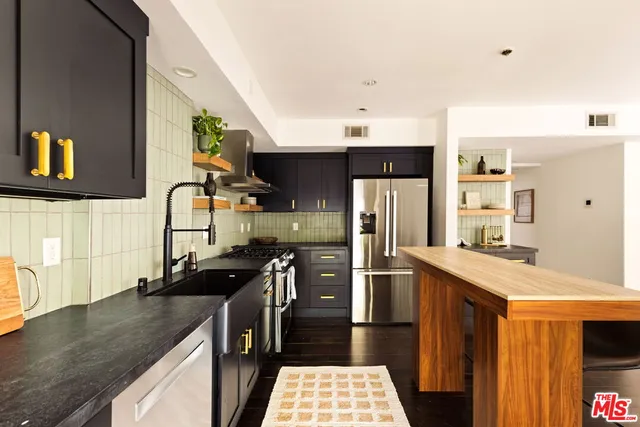 $799,000 | 8513 Cashio Street, Unit 101, Los Angeles, CA 90035