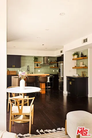 $799,000 | 8513 Cashio Street, Unit 101, Los Angeles, CA 90035