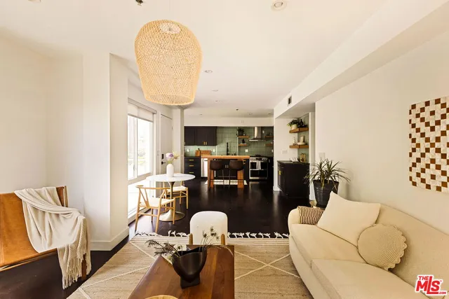 $799,000 | 8513 Cashio Street, Unit 101, Los Angeles, CA 90035