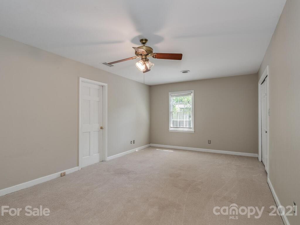 3906 Sharon View Road Charlotte, NC 28226 - Photo 19 of 37 Gallery Image 19
