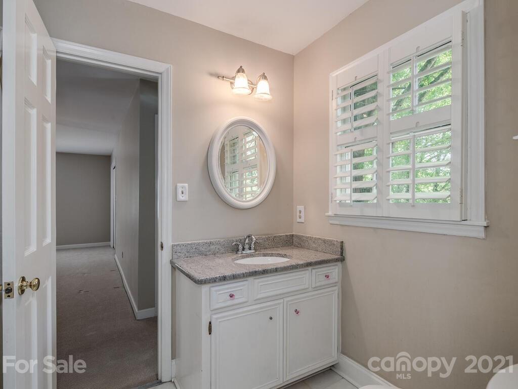 3906 Sharon View Road Charlotte, NC 28226 - Photo 21 of 37 Gallery Image 21