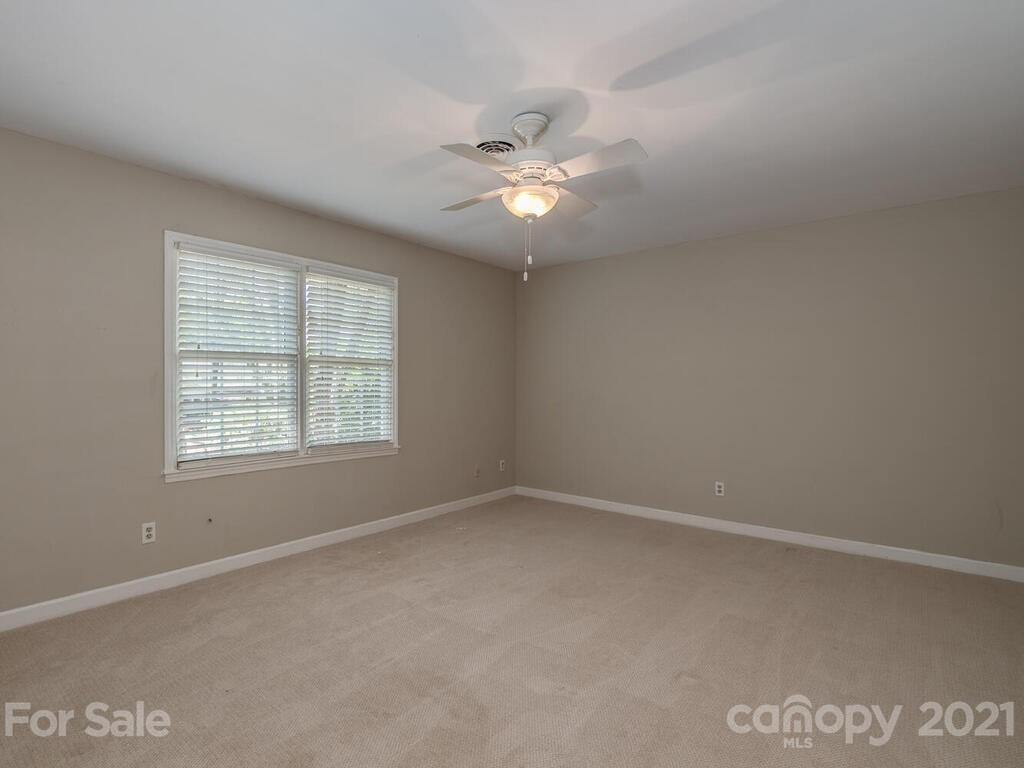 3906 Sharon View Road Charlotte, NC 28226 - Photo 27 of 37 Gallery Image 27