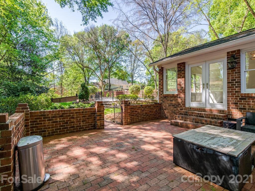 3906 Sharon View Road Charlotte, NC 28226 - Photo 32 of 37 Gallery Image 32