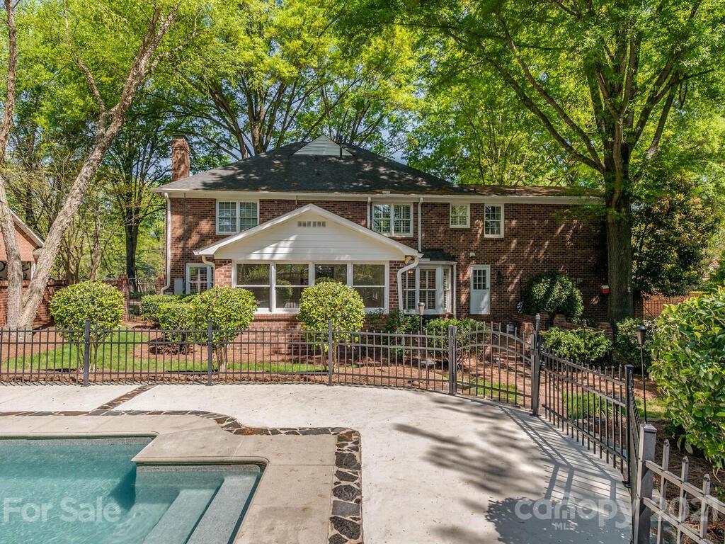 3906 Sharon View Road Charlotte, NC 28226 - Photo 35 of 37 Gallery Image 35