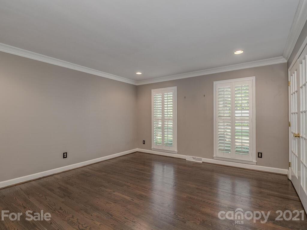 3906 Sharon View Road Charlotte, NC 28226 - Photo 5 of 37 Gallery Image 5