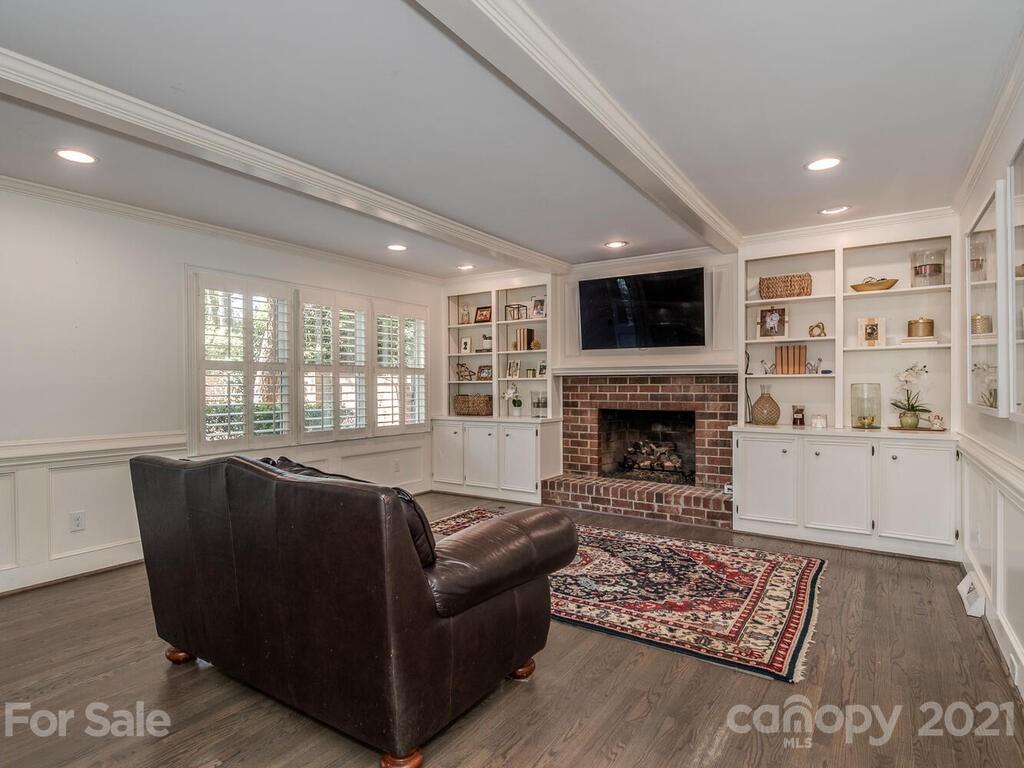 3906 Sharon View Road Charlotte, NC 28226 - Photo 8 of 37 Gallery Image 8
