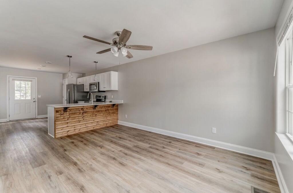 1300 Riverbend Road Dalton, GA 30721 - Photo 10 of 27 Gallery Image 10