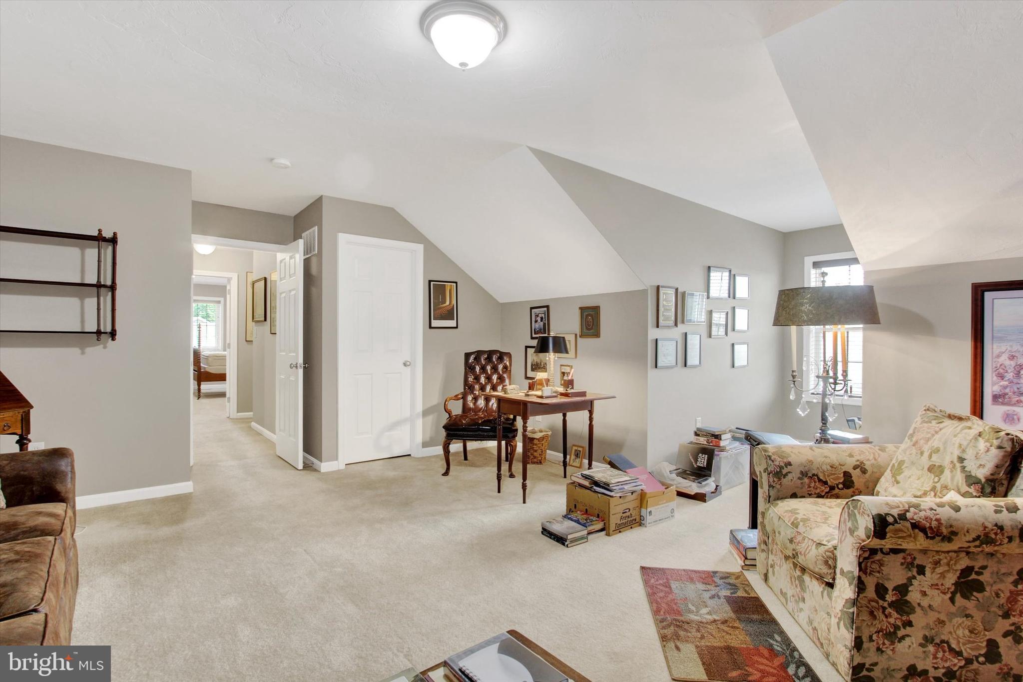 31 Ivy Lane Gettysburg, PA 17325 - Photo 25 of 31 a living room with furniture