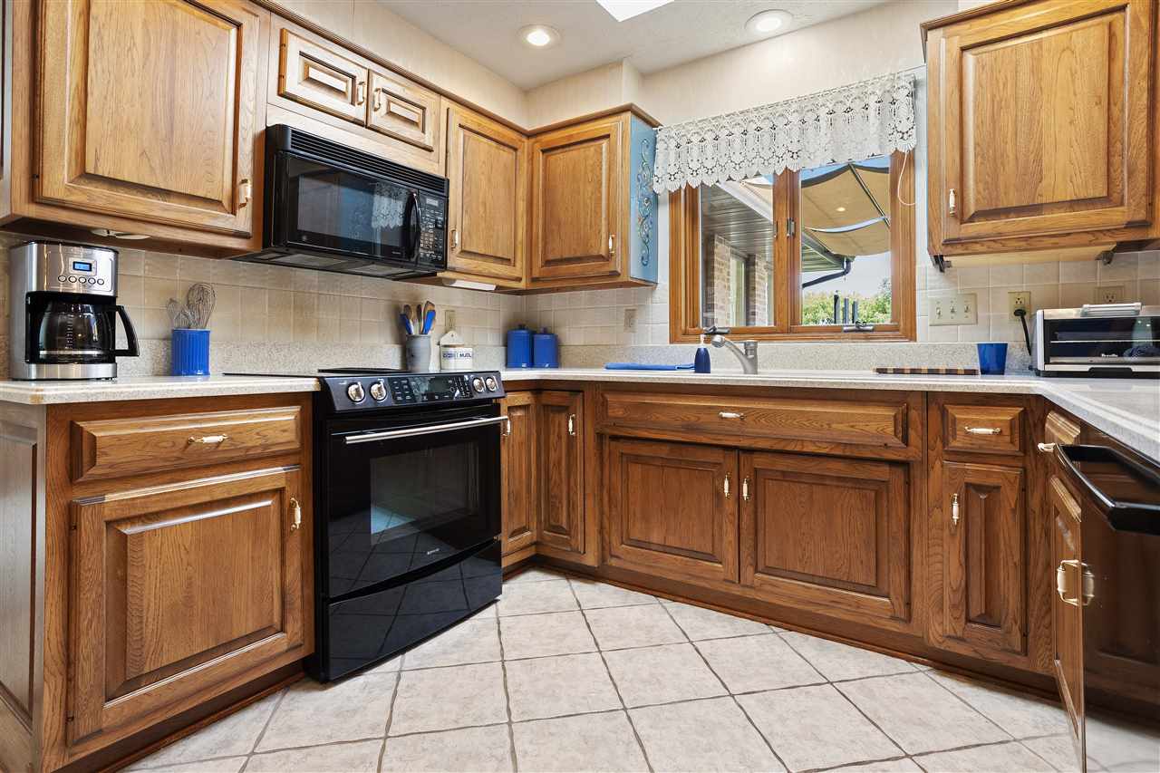 10993 Shaw Road Rockford, IL 61114 - Photo 8 of 33 Gallery Image 8