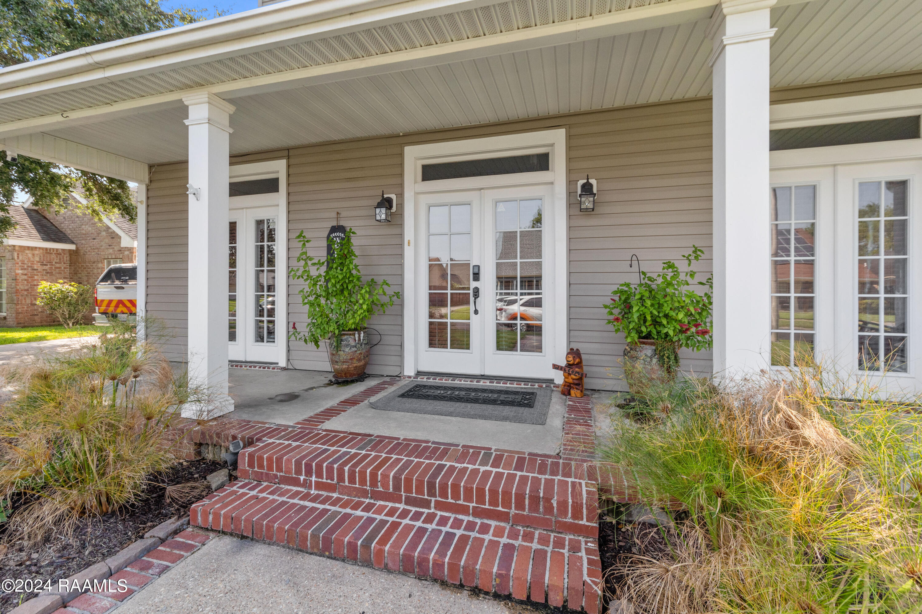 414 Ravine Run Drive Lafayette, LA 70506 - Photo 4 of 30 Porch