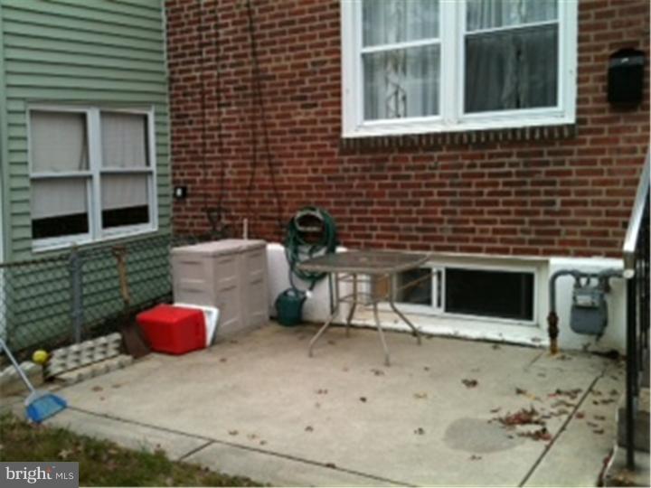 110 Rhodes Avenue Collingdale, PA 19023 - Photo 3 of 21 Gallery Image 3