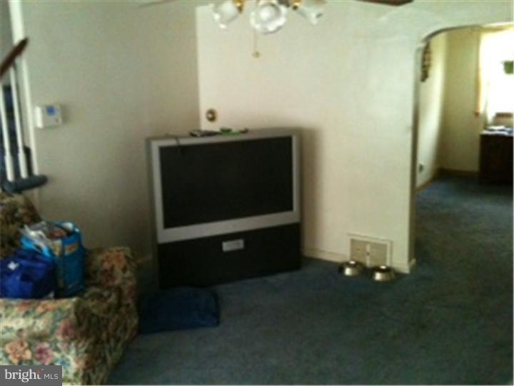 110 Rhodes Avenue Collingdale, PA 19023 - Photo 5 of 21 Gallery Image 5