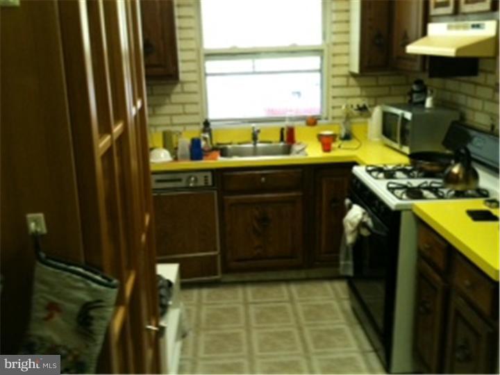 110 Rhodes Avenue Collingdale, PA 19023 - Photo 7 of 21 Gallery Image 7