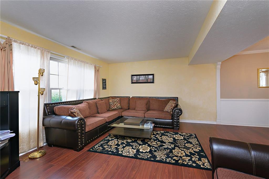 14533 Cherry Ridge Road Carmel, IN 46033 - Photo 5 of 36 Gallery Image 5