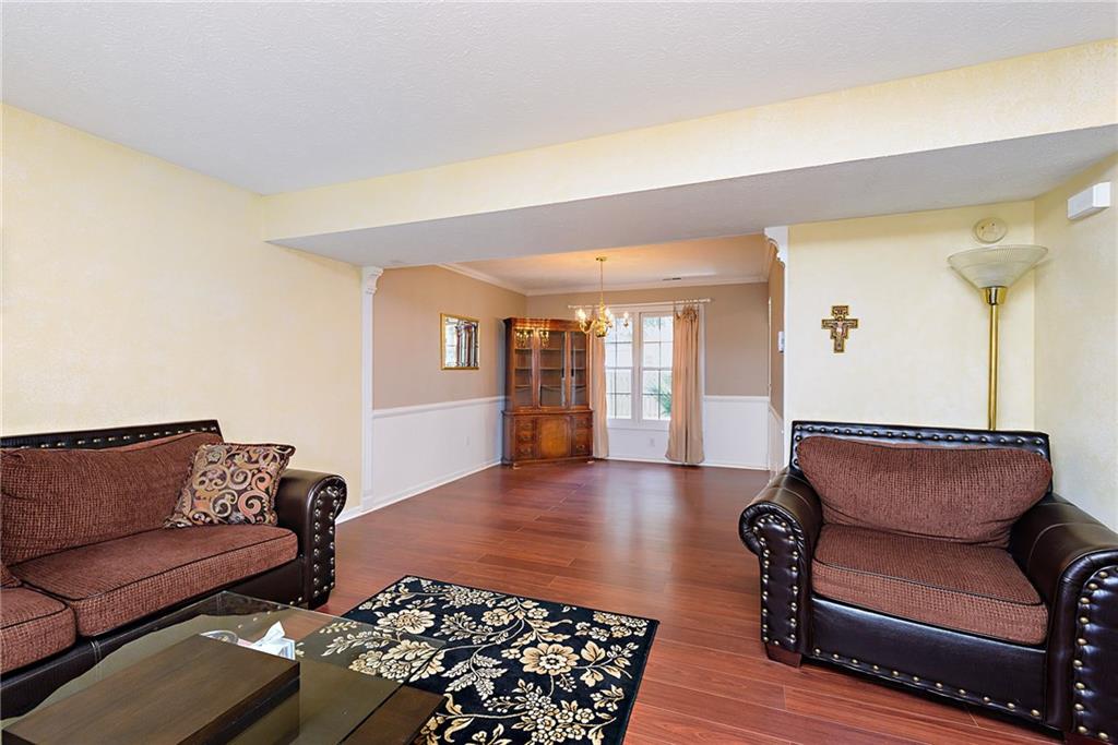14533 Cherry Ridge Road Carmel, IN 46033 - Photo 6 of 36 Gallery Image 6