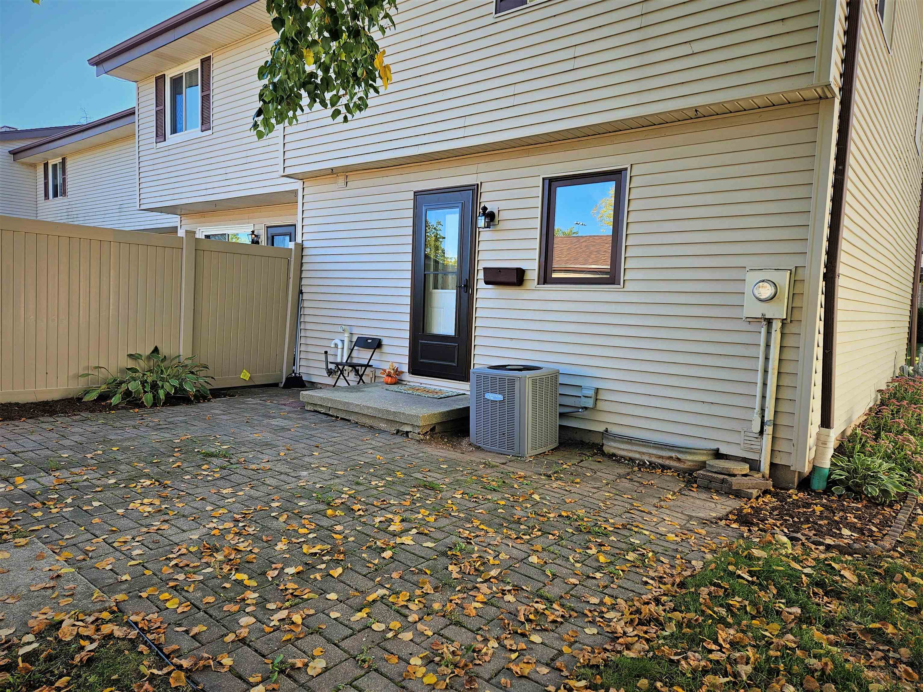 872 Castle Road Fond du Lac, WI 54935 - Photo 24 of 33 Gallery Image 24