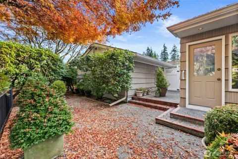 $975,000 | 1 Forest Glen Lane Southwest, Lakewood, WA 98498