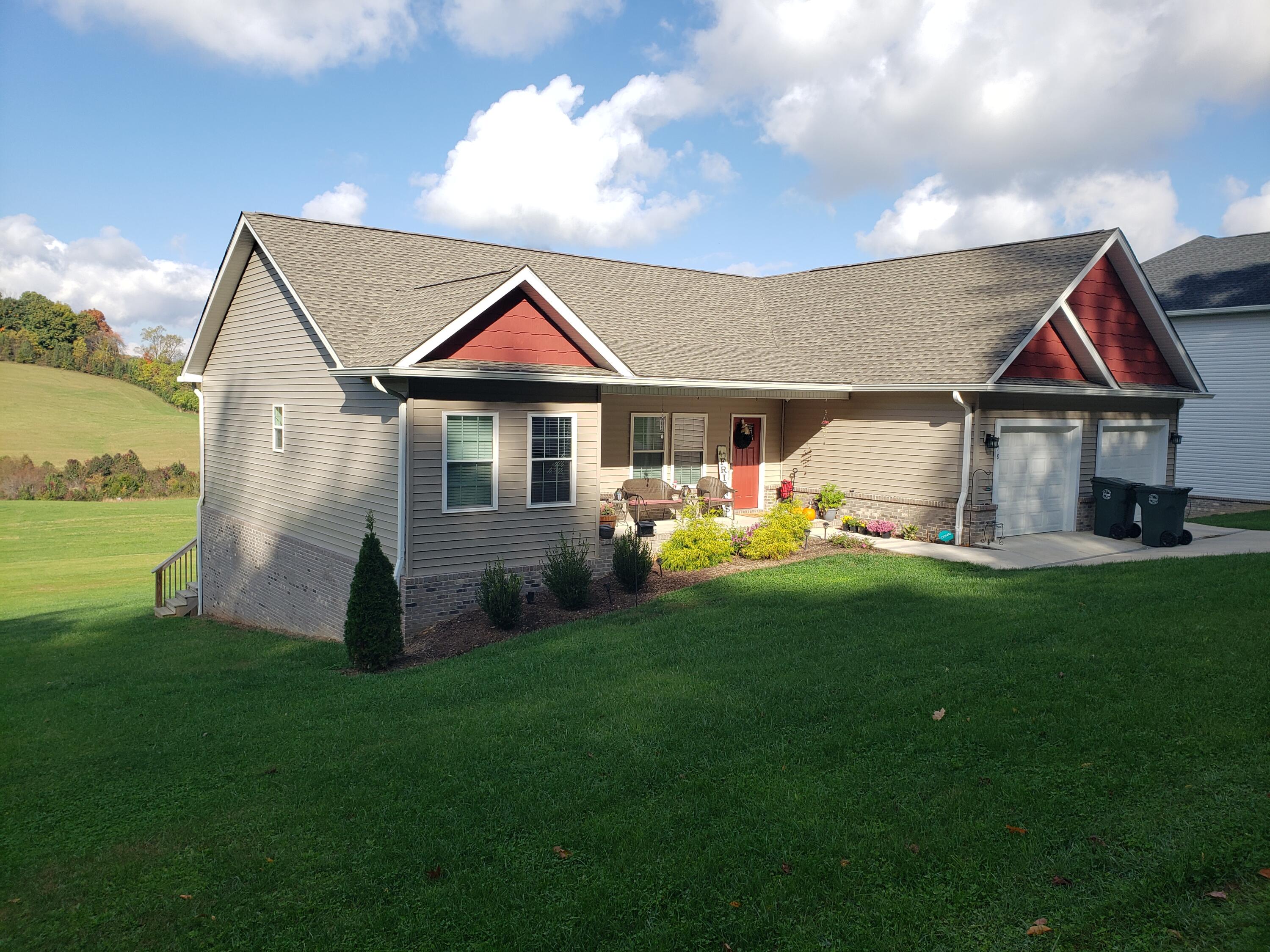 178 Pickens Road Kingsport, TN 37663 - Photo 3 of 17 20211101_110402
